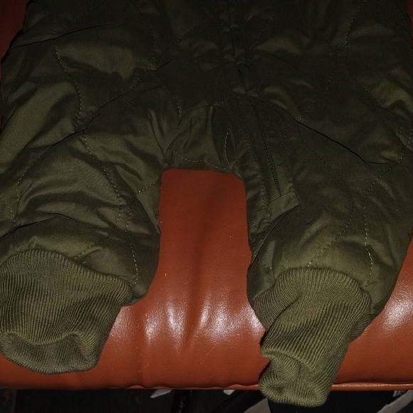 GAP Kids Quilted Olive Puffer Jacket - Picture 3 of 6